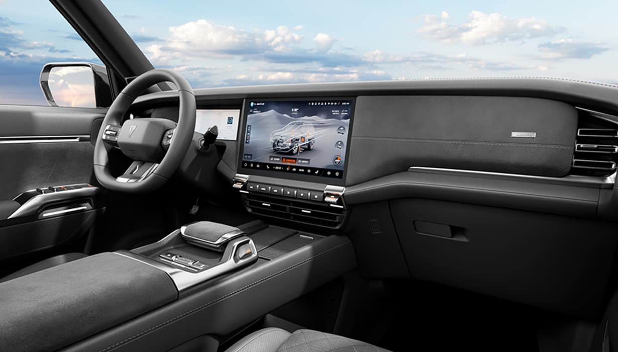 Pantalla tactil de infoentretenimiento a color de 15.4".