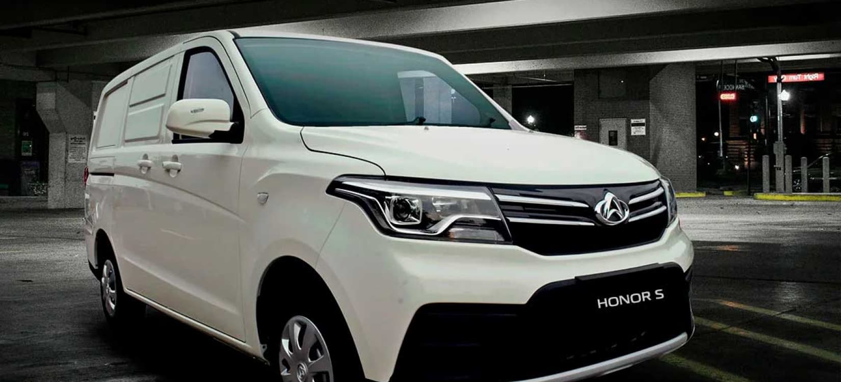 Motor con desplazamiento de 1.5 litros naturalmente aspirado con potencia de 105 HP y torque de 106 lb-ft.