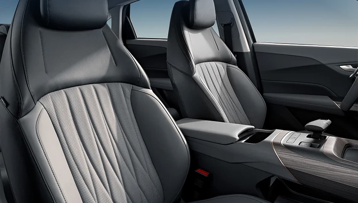 Asiento del copiloto con ajuste electrico de 4 posiciones.